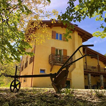 Agriturismo San Lorenzo Di Persegno Villa ตอสโกลาโน มาแดร์โน ภายนอก รูปภาพ